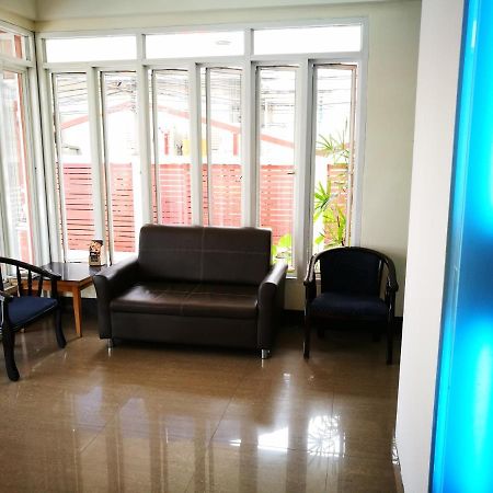 J.Residence Samut Prakan Extérieur photo