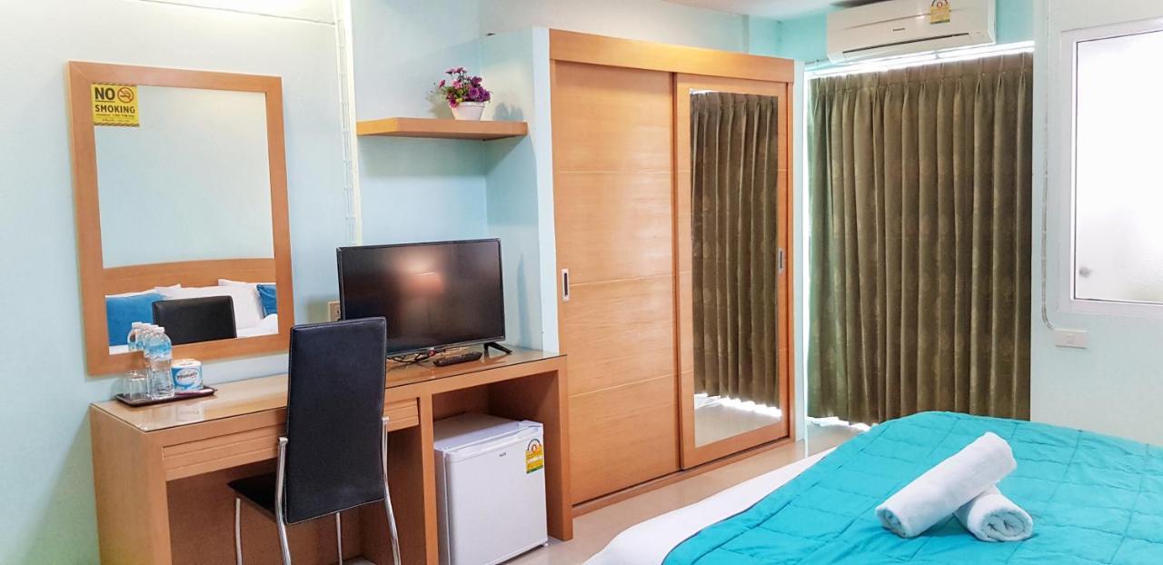 J.Residence Samut Prakan Extérieur photo