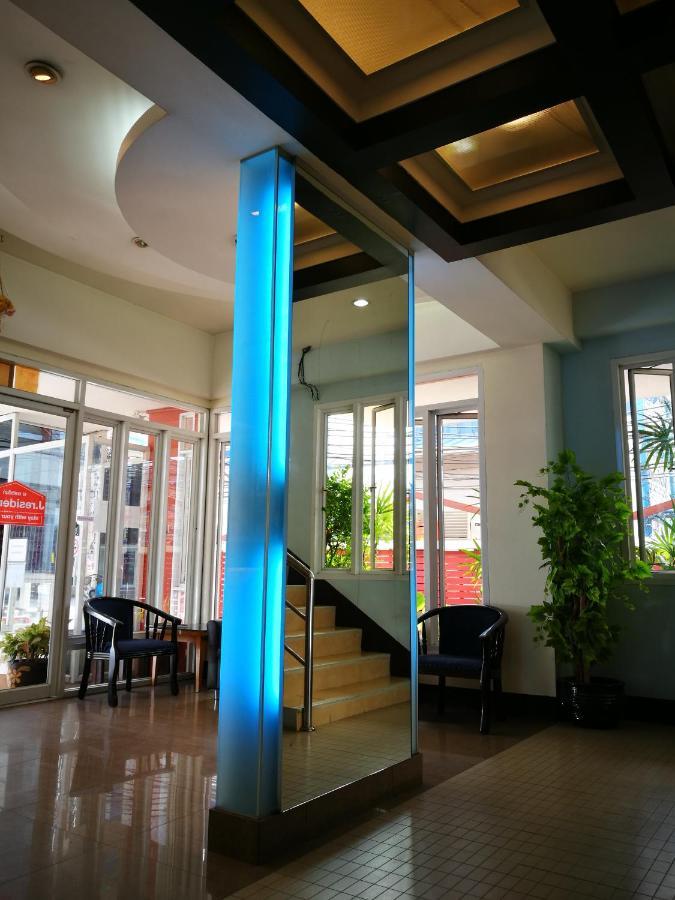 J.Residence Samut Prakan Extérieur photo